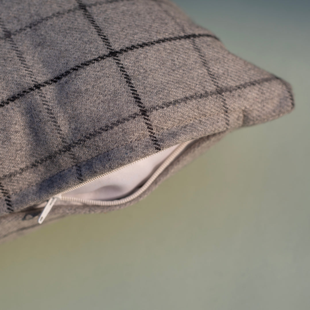 Grey Plaid weave double sided
